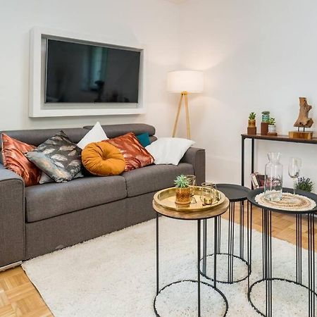 Eg Rechts -Wunderschone 80M² Grosse 3-Zimmer City Wohnung Nahe Salzburg 弗赖拉辛 外观 照片