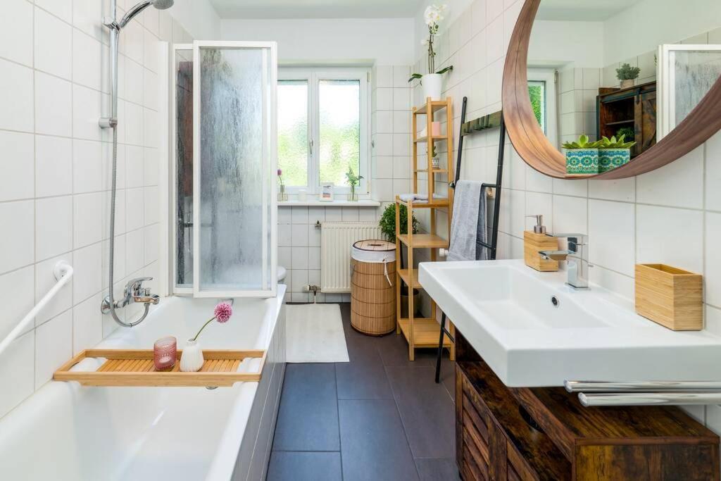 Eg Rechts -Wunderschone 80M² Grosse 3-Zimmer City Wohnung Nahe Salzburg 弗赖拉辛 外观 照片